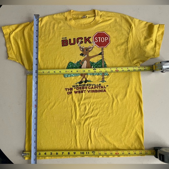 The Buck Stop — Wardensville, West Virginia (WV) The Deer Capital | Yellow | M/L - Picture 11 of 14